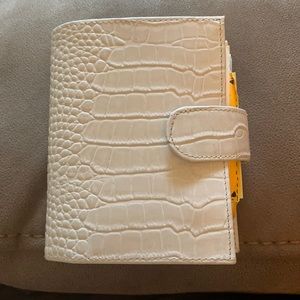 Moterm cream croc a7 with 25mm gold rings